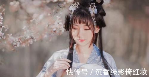 情诗@古代非常大胆的一首情诗,用现代的话说就是:愿意跟我约会吗?