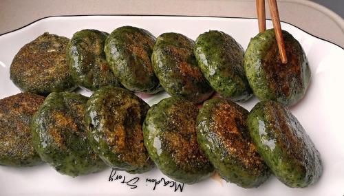 清明粿翠绿不变色，只留艾香不要苦涩很多人不知道，教你这样做