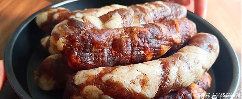 春节后,吃不完的香肠别放冰箱,分享2个小窍门,放一年都新鲜