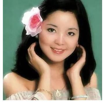 白底青@邓丽君最钟爱的白底青翡翠,竟然只是中档货?