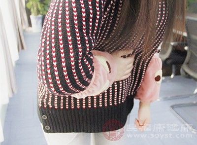 腹胀怎么办 按揉腹部能预防这个问题