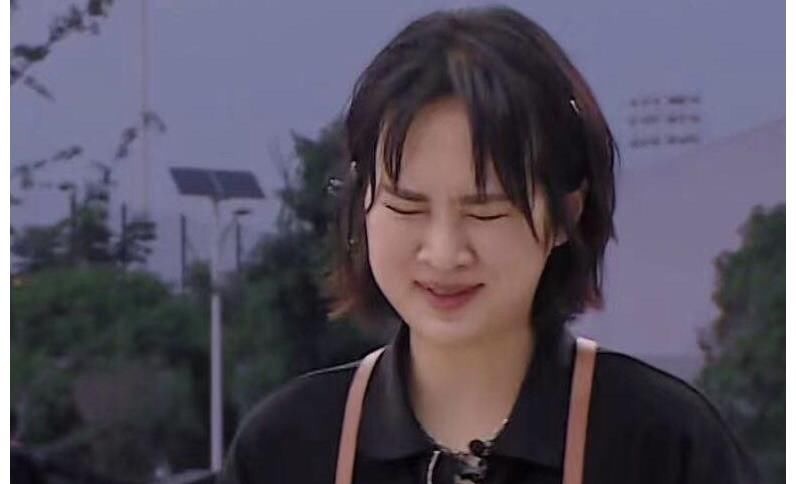 23歲的姚安娜“被冷落”,揭開了娛樂圈的“潛規(guī)則”