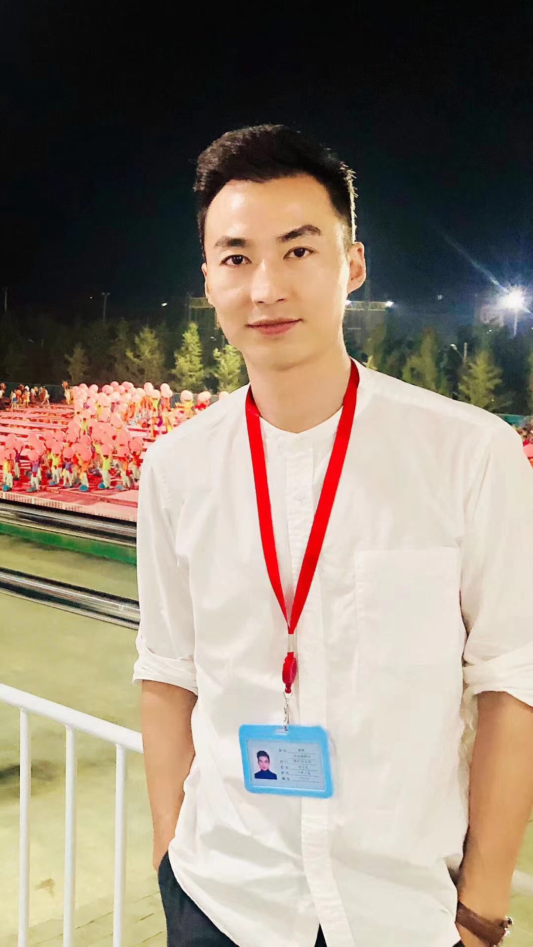 阿姨$追光｜广场舞阿姨背后的人，是谁？