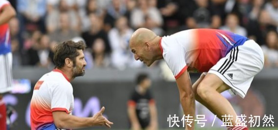 本泽马|齐达内和哈维谁的历史地位更高看看菲戈的说法,你就知道答案了!