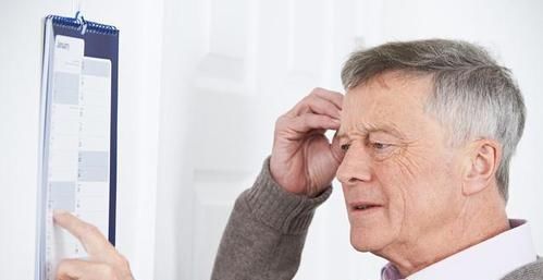 萎缩|人一到60岁大脑就会逐步萎缩，3个办法让大脑“年轻”，不再痴呆