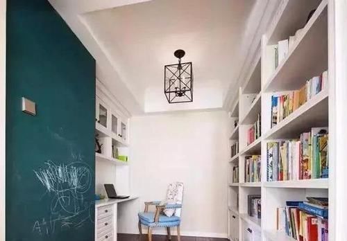 大方|第一次去看朋友的新房，一进门，就看到一个玄关柜比衣帽间还能装