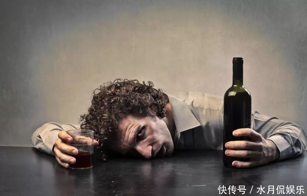 老年人|为什么蹲久了站起来会头晕、两眼发黑这是正常的吗