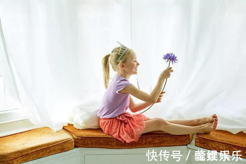 标准 学校公布“中学生发型标准”引争议,男生留寸头,女生难接受