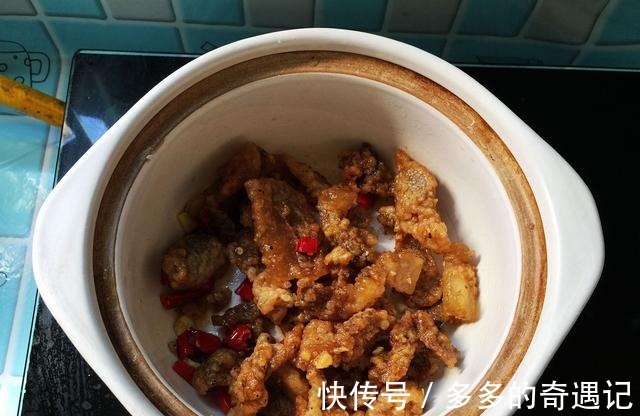 3样食材巧搭配，扔进砂锅炖一炖，汤鲜味美，一大锅连汁都不剩！