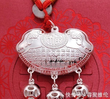 平安锁|心理学:4块平安锁,你最喜欢哪块?测你的小孩未来会有多大出息