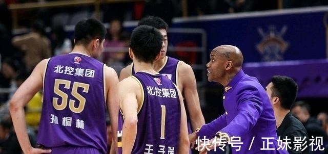 篮板|场均2分！北控水货中锋神勇不再 5年顶薪高枕无忧 马布里铸成大错
