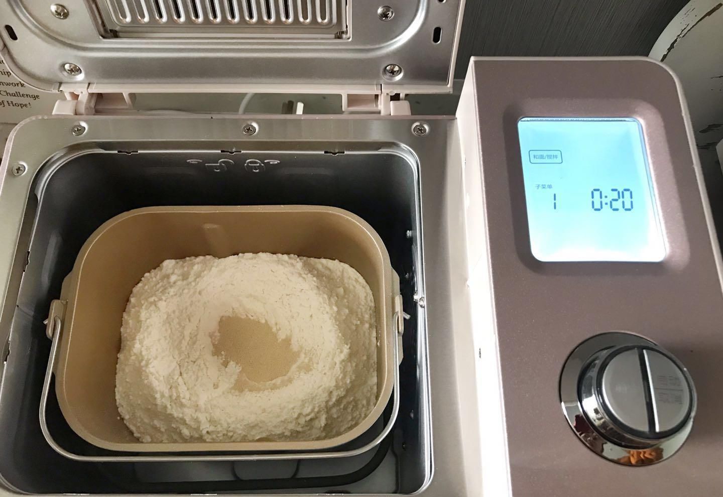 想吃面包不用买，学会1次发酵的手撕吐司，一次做两个也不费事了