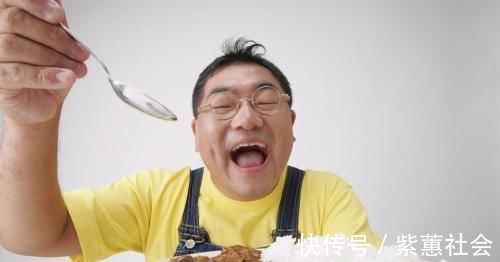 神农本草经|晚上失眠多梦睡不着？医生：枸杞水中放几片“它”，一觉睡到天亮