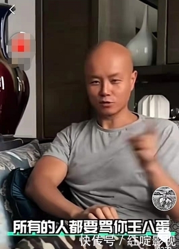 主持人乐嘉近况真惬意！养2万元进口宠物狗，开百万豪车兜风