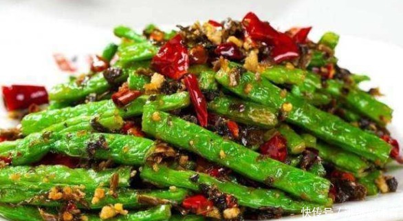 女性不想显老,要多吃以下食物,能美容养颜,提高身体免疫力