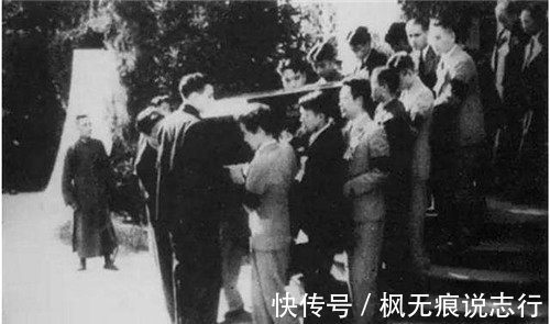 葬礼&鲁迅葬礼现场:国母主持葬礼,16位大佬抬棺,送行队伍长达几十里