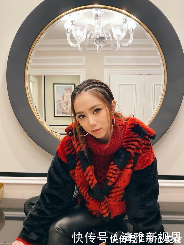 头皮 发型师透漏女生这4种发型留久了,发际线会很快上移,赶紧换了