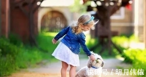 幼儿园|妈妈扮成小黄鸭接娃放学?评论区太亮了!承包一年笑点哈哈哈