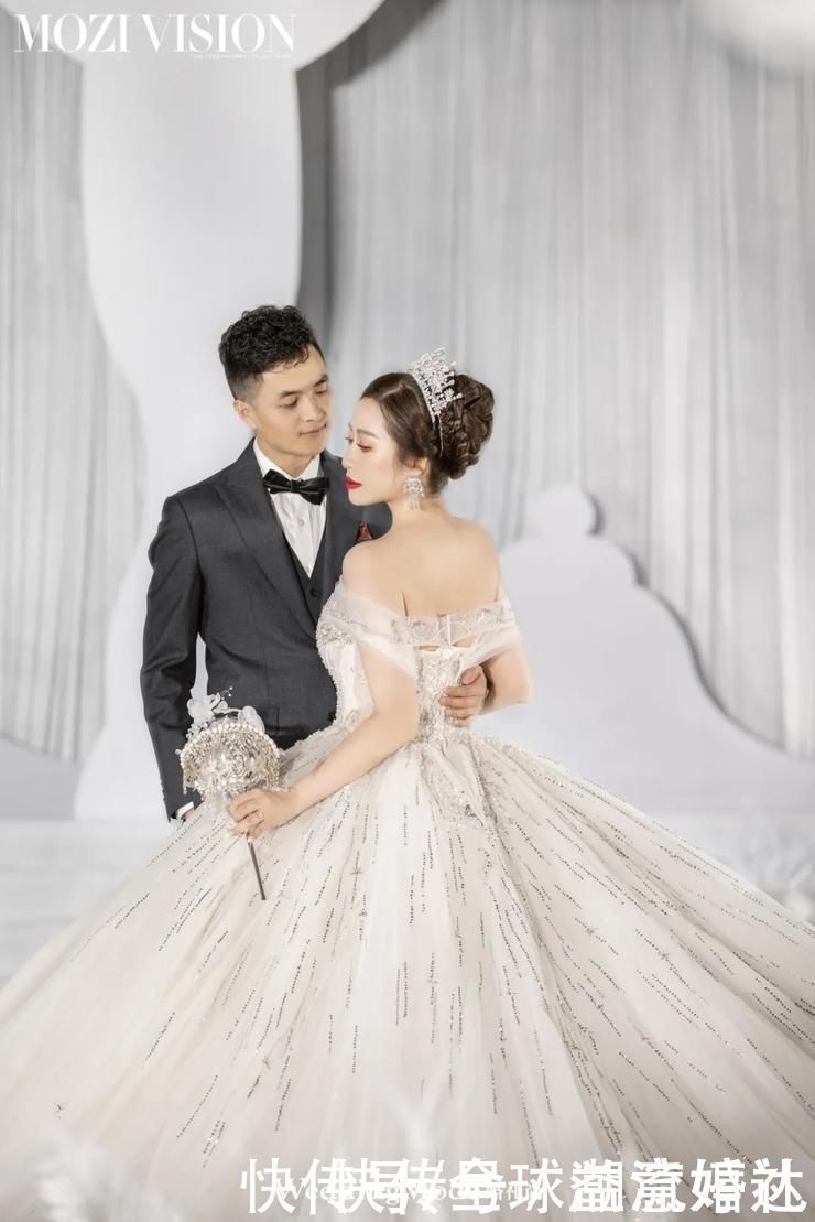 婚礼|以月光之夜为灵感的白色水晶婚礼,让人陶醉在这美妙的气氛里