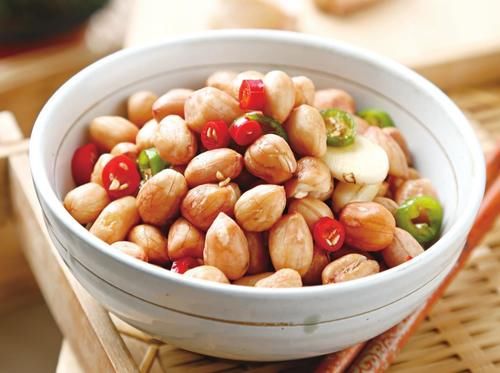 花生米别油炸,换种做法,酸辣香脆,做凉拌菜或是小点心都非常美味