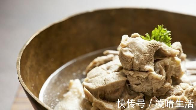 中医|老年人冬天怎么过，4个方法可激活阳气，让老年人也不怕冷