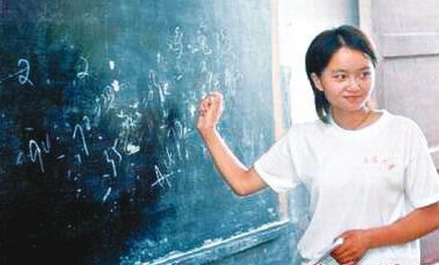 劝学@当年那位“大眼睛女孩”,因一张照片改写人生命运,如今怎么样了