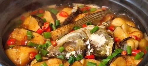 小米椒|草鱼最好吃的做法，不用煎不用炸，鲜嫩可口，3斤鱼肉上桌就扫光