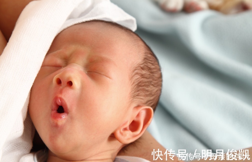 母乳|宝宝出生后新手父母手忙脚乱?有了这份清单,能让你从容面对