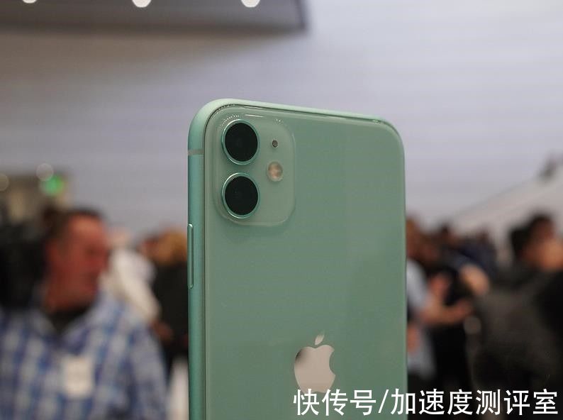 苹果|苹果手机如何选？4G+1200万双摄+iOS15，高性价比只推荐这一款