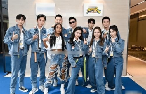 電流|跑男玩游戲有多狠?鄧紫棋被電擊到口水直流,楊穎尖叫皺紋藏不住