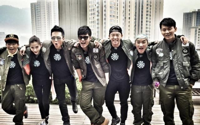 奔跑吧9首播，杨颖女汉子人设不倒，撕名牌弱化，收视被往生反超