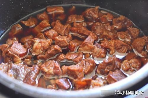 高压锅|吃牛肉总塞牙？炖时加点“它”，不用高压锅，牛肉同样软烂更入味