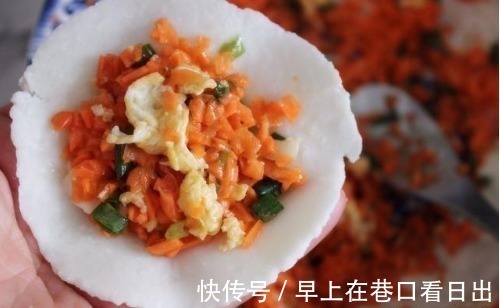 不用澄粉，不用土豆淀粉，大厨教您一招，简单一烫，饺子晶莹剔透