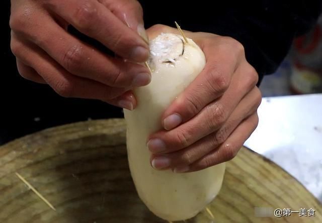 糯米|一节莲藕，一把糯米，厨师长分享江米灌藕家庭版，香甜软糯吃不腻