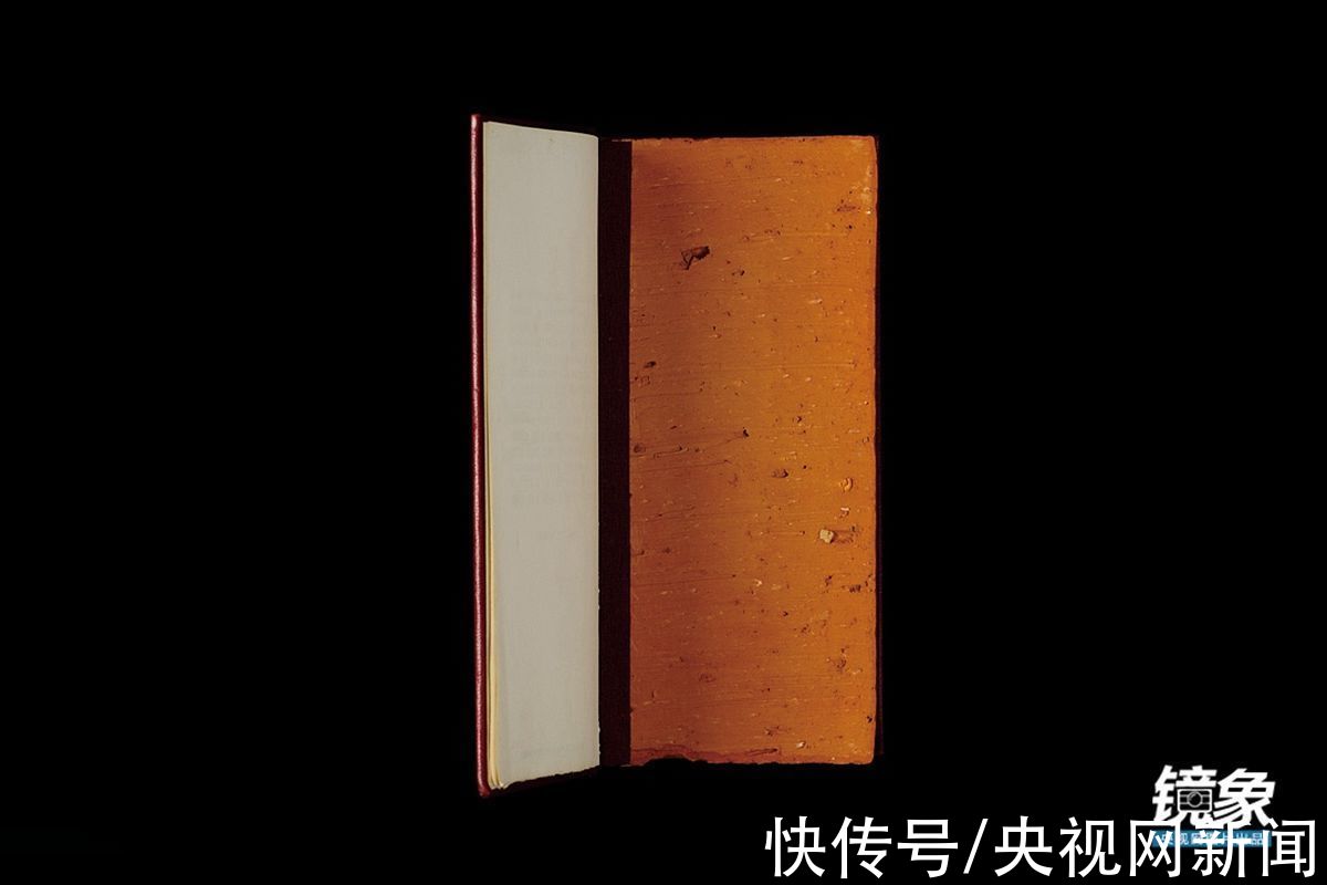 君特·格拉斯#他在北京蜗居30㎡，却收藏价值千万“最美的书”