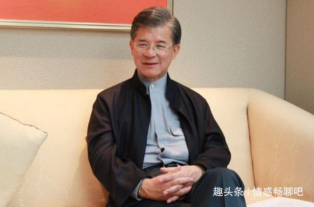 罗康瑞儿子父亲为朱玲玲抛弃糟糠之妻,他