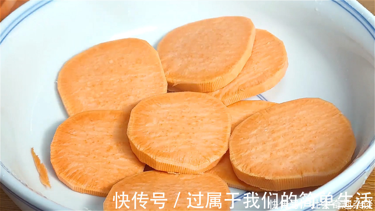 做法|五花肉不要红烧了,试试这个秘制做法,入口就化,一上桌就被抢光