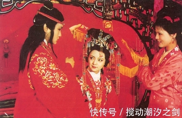 钗黛$贾宝玉:流泪的情僧,终身误了谁?