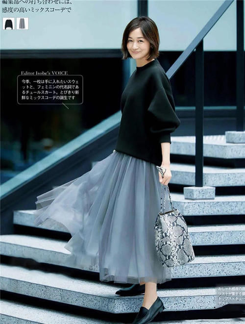 看看日本主妇的穿搭，你会明白：50岁也可以优雅精致