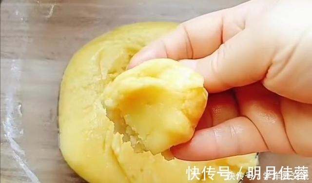 黑芝麻|家庭版桃酥的做法分享，简单好做，油用植物油就行