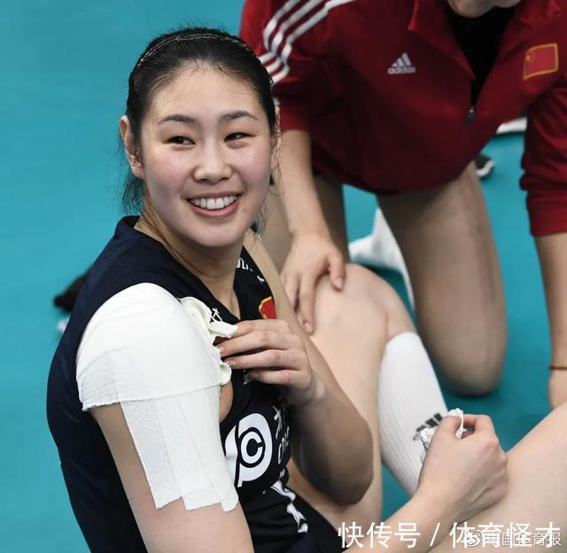 冈上肌|心疼!女排奥运冠军肩膀植入8颗钉,还得做右膝手术,颜妮报平安