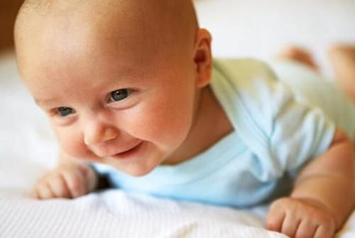 新生儿|新生儿吃得越多越好?娃吃没吃饱,这4个指标是重点