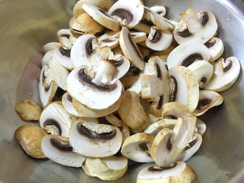 蘑菇|这蘑菇与鸡胸肉天生一对,口感鲜嫩至极、细腻软滑,多吃都怕胖