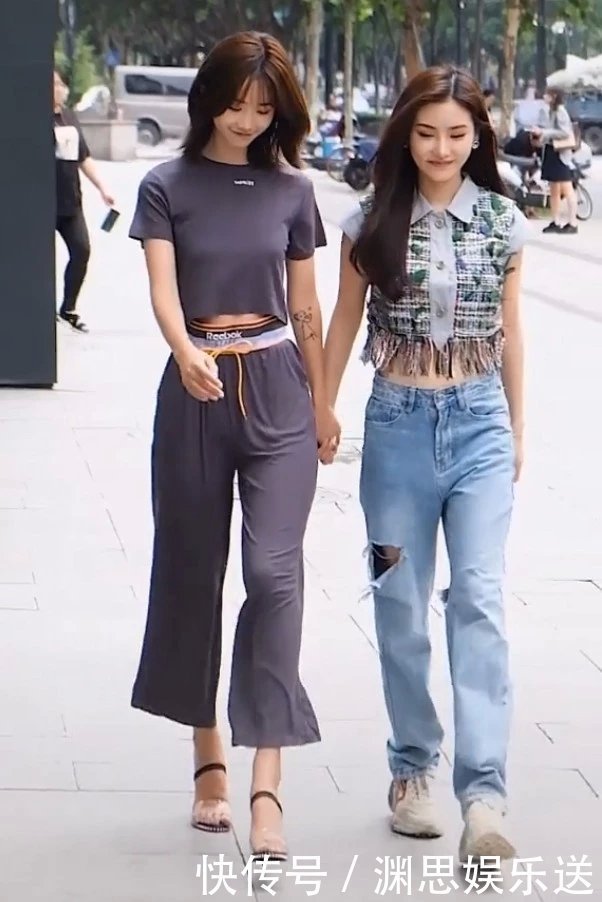 运动鞋|闺蜜两人同穿套装,个子矮的反而赢了,全因穿了一条“破裤子”