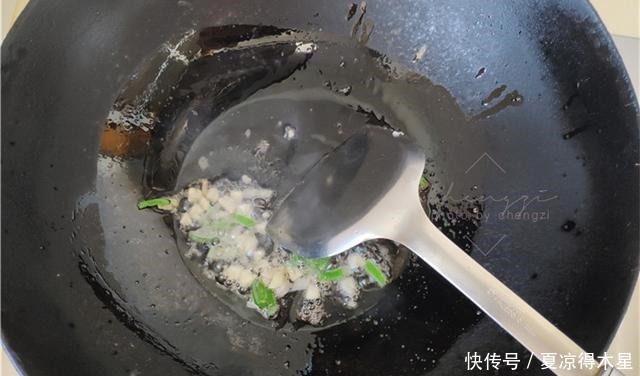 大连老两口的晚餐,简单营养,走红朋友圈,网友这吃法太美了!