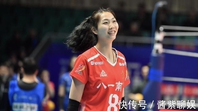 惠若琪|袁心玥现身惠若琪家!首抱前队长女儿太慌张,如今仍未恢复训练