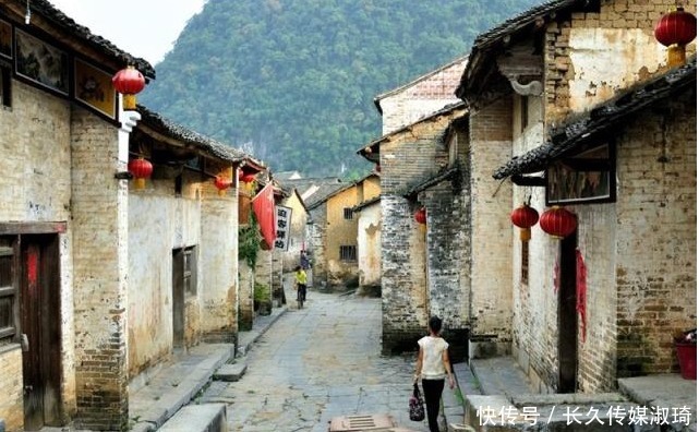 黄姚|黄姚古镇风景山清水秀，但它也有其它亮点，每年都有游客慕名而来