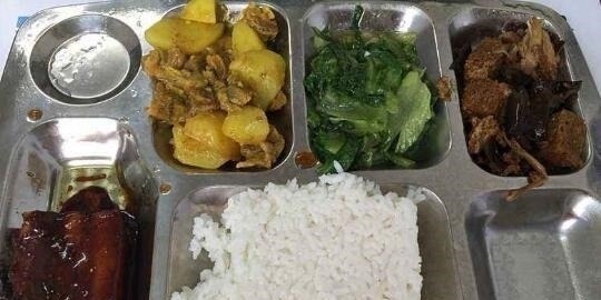 公司食堂三餐全包一天15元, 同事还嫌不好吃, 各位觉的值吗