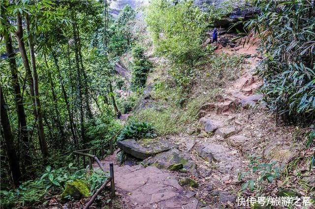 岭南四大名山之首，肇庆知名的旅游胜地，家庭旅游的好去处