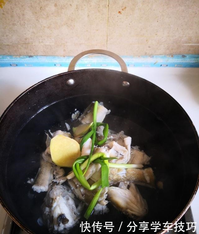 天然“钙王”被发现，鸡蛋牛奶靠边站，孩子常吃记忆力强，个子高